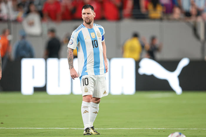lautaro martinez scores two goals, argentina tops peru without messi to close copa america group stage