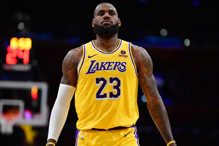 how lebron james' decision to opt out of contract potentially benefits lakers