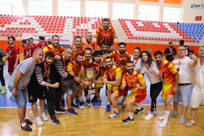 i̇şitme engelliler türkiye hentbol şampiyonası’nda birinciler belli oldu