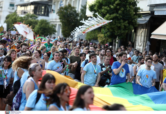 θεσσαλονίκη: ολοκληρώθηκε η μεγάλη «παρέλαση υπερηφάνειας» για το europride 2024 – φωτο και βιντεο