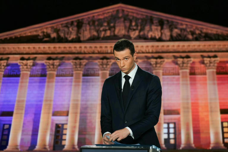 france goes to polls as far right eyes historic win