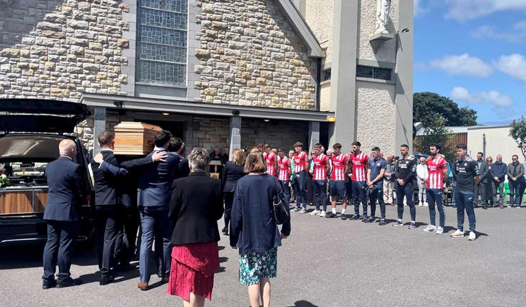 Sligo Rovers pay moving tribute to ’12th man’ at funeral of RTÉ ...