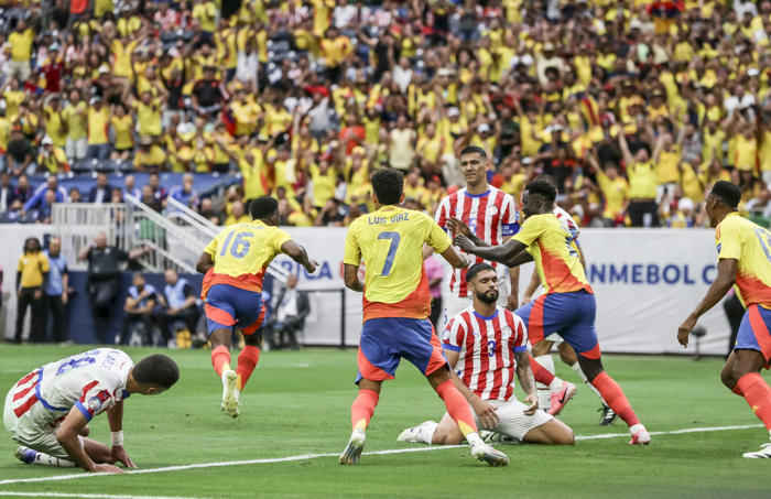 colombia celebra por lo alto en la copa américa