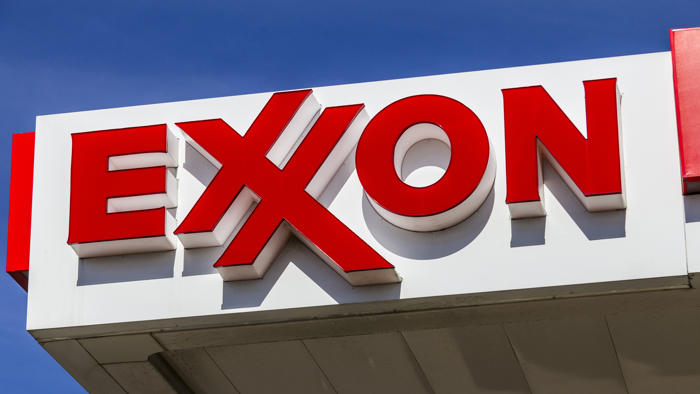 here’s how much a $1,000 investment in exxonmobil stock 10 years ago is worth now