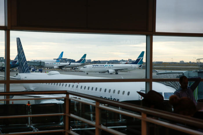canada’s westjet cancels weekend flights as mechanics strike