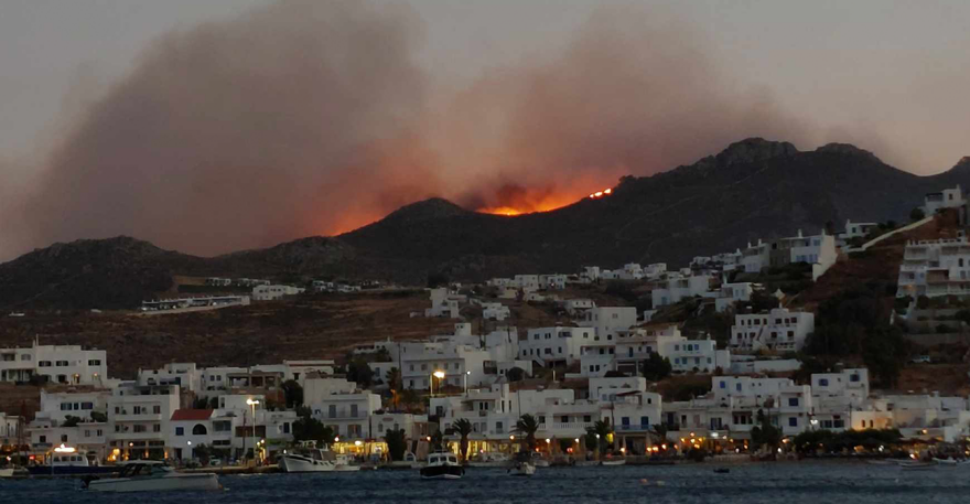 σέριφος: οι ζημιές που άφησε πίσω της η φωτιά στο νησί - δείτε φωτογραφίες