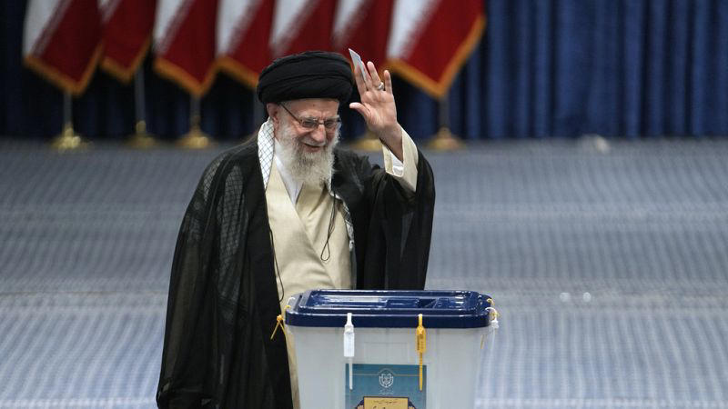 baixa participação nas eleições iranianas obrigam a uma segunda volta