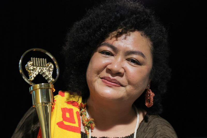 don't forget tiananmen, taiwan singer tells prestigious music awards