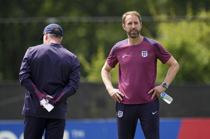 england fans fall out of love with gareth southgate, once seen as a unifying force