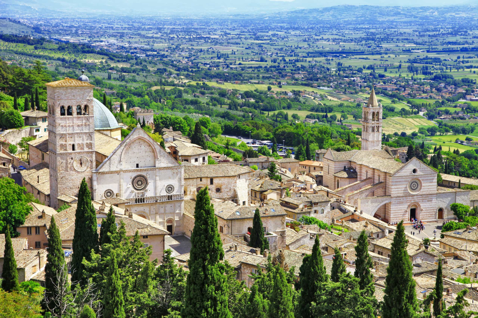 <p>Revered as the birthplace of St. Francis (1182–1226) who founded the Franciscan religious order in the town in 1208, Assisi is one of the most famous towns in Italy. A beautiful place of peace and prayer, much of the town appears as it would have in St. Francis' day.</p>
