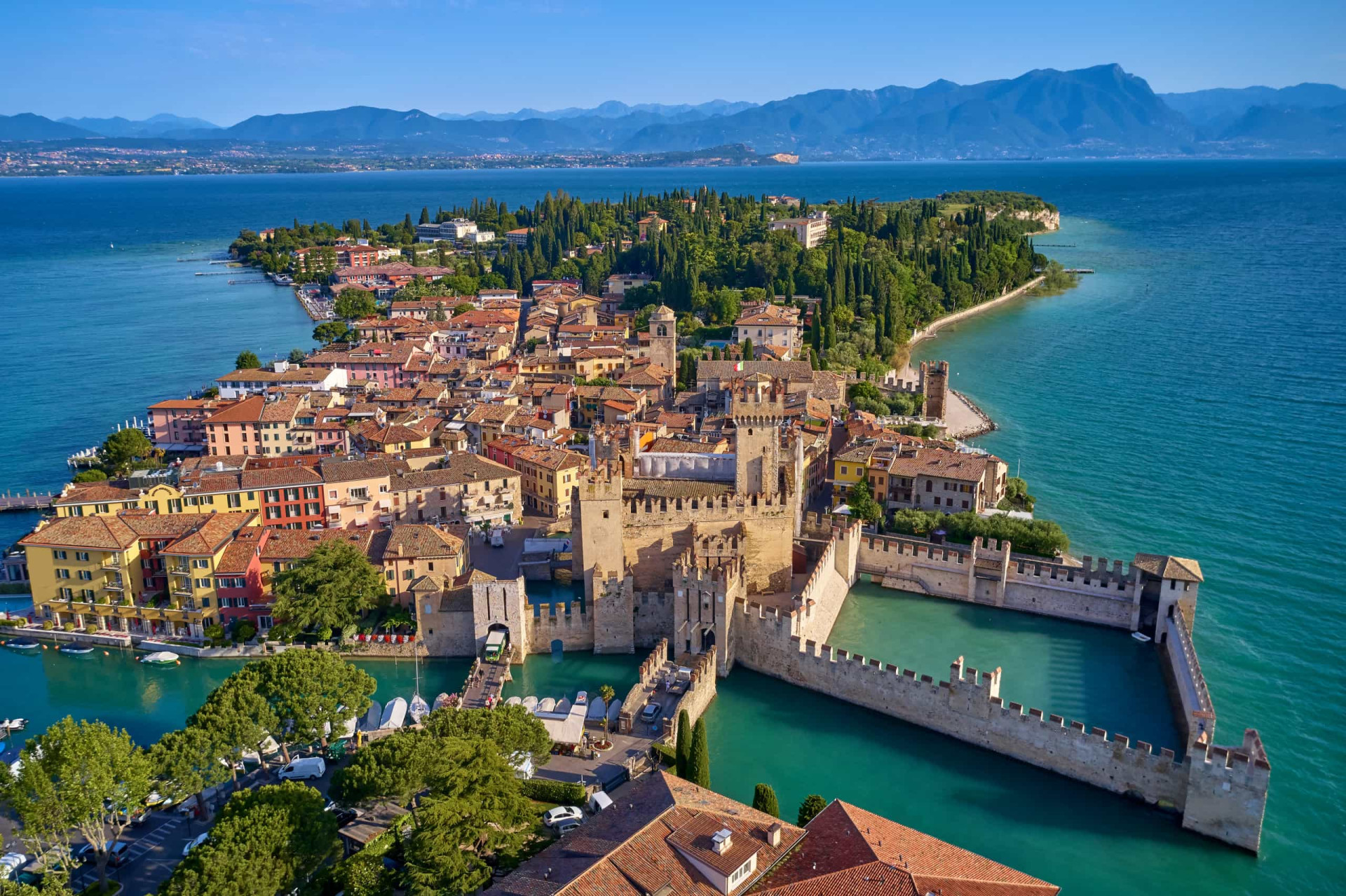 <p>The historical center of Sirmione, a town in the province of Brescia, is set on the Sirmio peninsula, which juts out into Lake Garda. It's one of the most scenic destinations in Italy.</p>