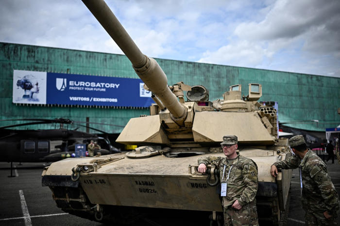 us sends initial shipment of tanks and armored vehicles to nato facility in poland
