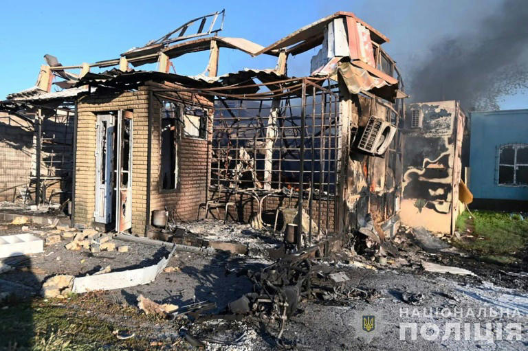 ukraine : onze morts dans des attaques russes au sud et à l'est