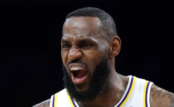 lebron james and lakers lose desired nba star to new orleans pelicans