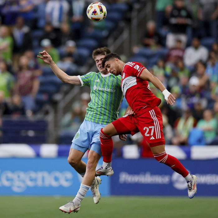 albert rusnák scores twice on pks after halftime to rally sounders to 2-1 victory over fire