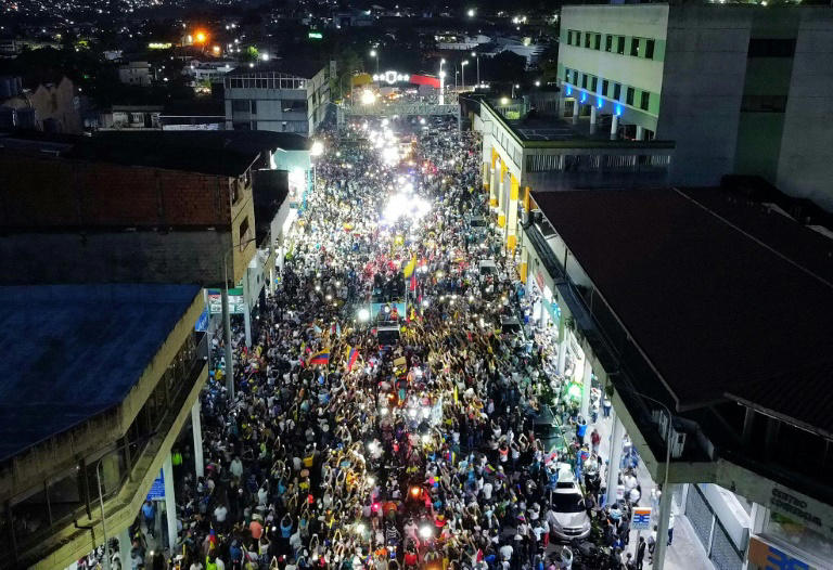 venezuela: démonstration de popularité de l'opposition à un mois de la présidentielle