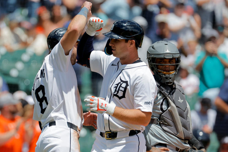 Wenceel Pérez makes up for flub with big bunt in Detroit Tigers' 4-3 ...