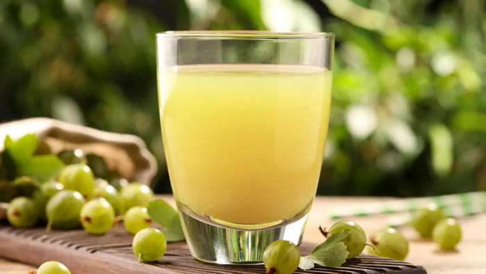 5 benefits of amla that make it a superfood for monsoon and easy recipes