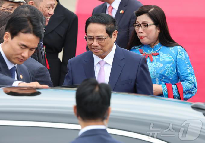 [사진] 팜 민 찐 베트남 총리 내외, 공식 방한