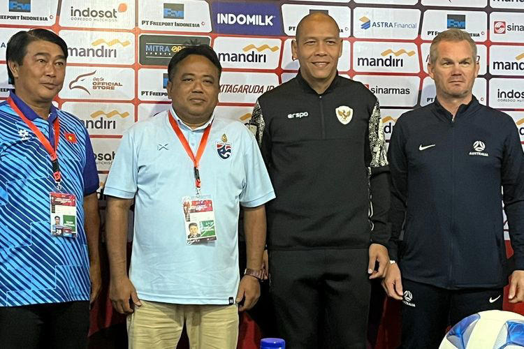 asean cup u-16 2024 - kata pelatih timnas u-16 indonesia nova arianto soal lawan australia, sulit?