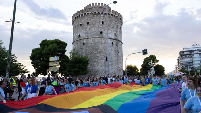 θεσσαλονίκη: 29 προσαγωγές κατά τη διάρκεια της μεγάλης παρέλασης του europride