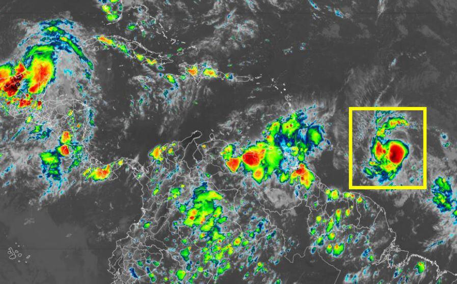 el huracán beryl ya alcanzó categoría 4 y se acerca a varias islas en el mar caribe