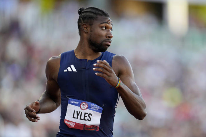 lyles wins 200 meters to keep hope of olympic sprint double alive for paris