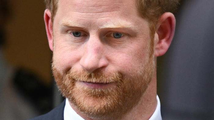 prince harry under fire after controversial award nomination