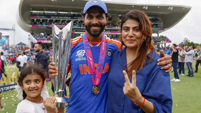 'cricket lovers admire your stylish stroke play': pm narendra modi lauds ravindra jadeja