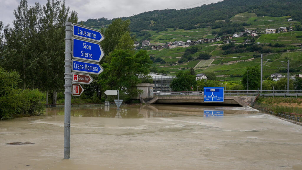 au moins sept morts en france et en suisse après de violents orages
