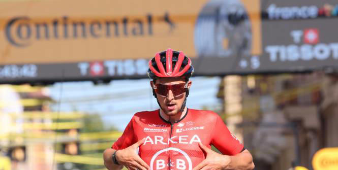 kévin vauquelin remporte la 2e étape du tour de france, tadej pogacar ravit le maillot jaune à romain bardet