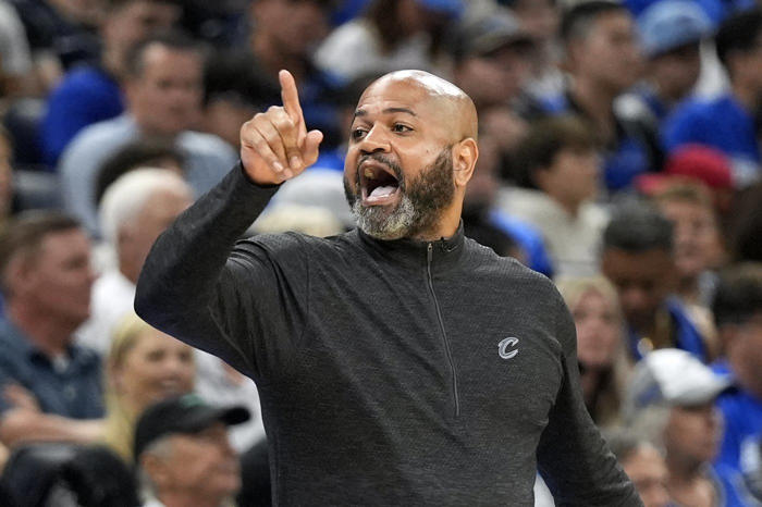 pistons and coach j.b. bickerstaff agree on 4-year contract with team option for 5th, ap source says