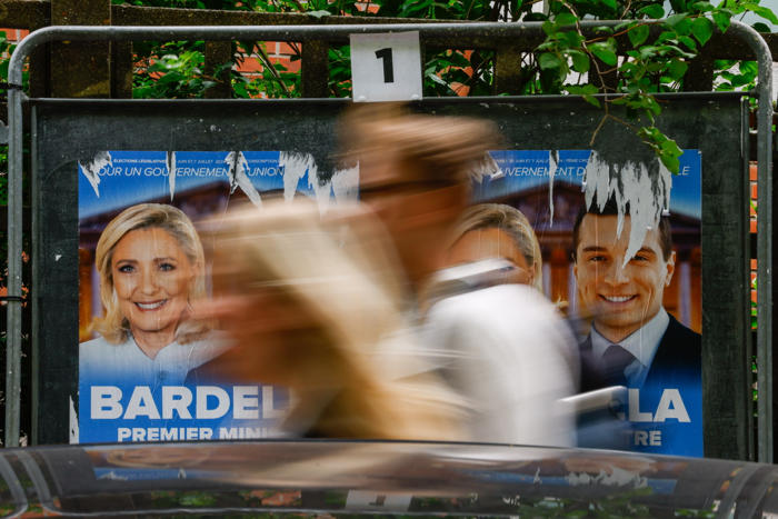 francuzi szturmują… komisje wyborcze