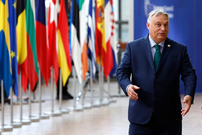 el mandatario húngaro orbán presenta una alianza con nacionalistas austriacos y checos