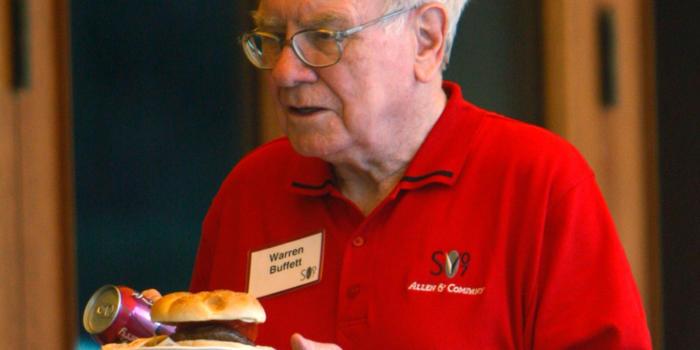 microsoft, warren buffett once went to china with bill gates — and lived on burgers, fries, and cherry coke