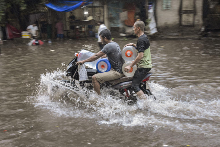 Heavy rains in many areas of Gujarat; Palsana in Surat receives over ...