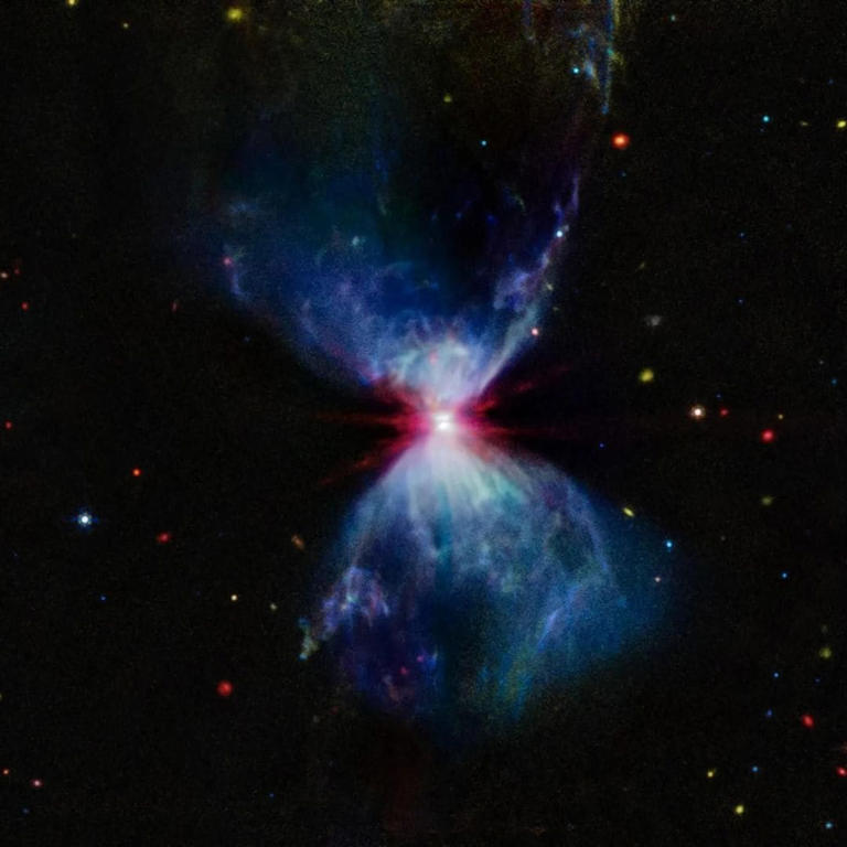 A growing protostar embedded within a molecular cloud. (Photo: NASA)