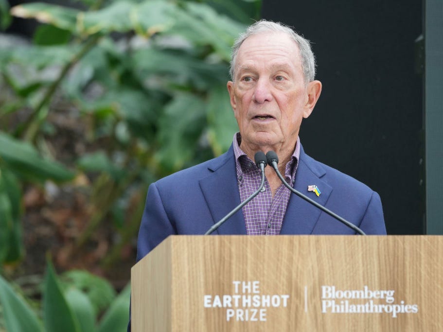 Mike Bloomberg Donates $1 Billion To Cover Johns Hopkins Medical School ...