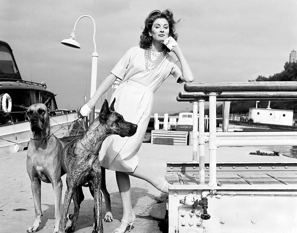 Suzy Parker’s Life Was A Beautiful Nightmare