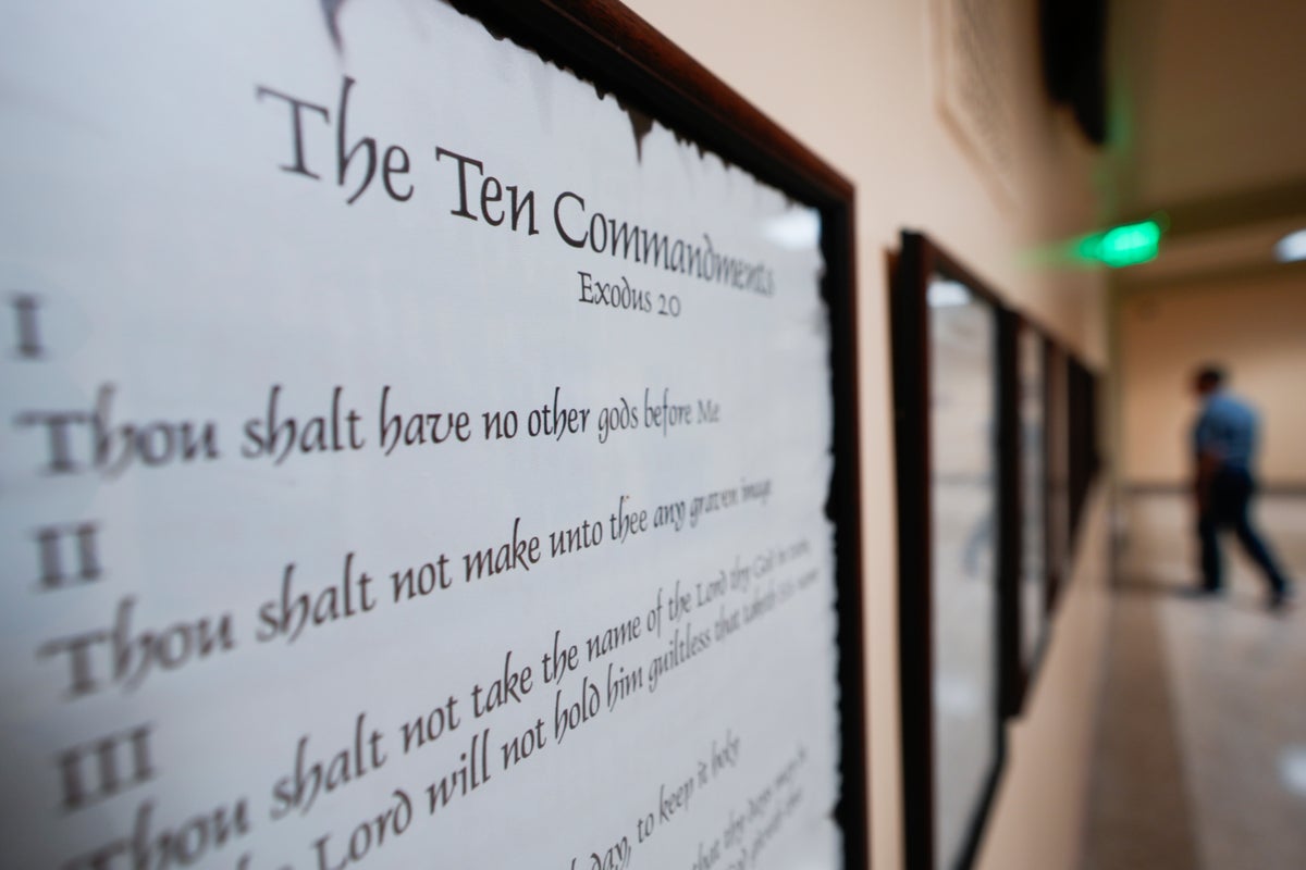 Opponents Of Louisiana's Ten Commandments Law Want Judge To Block It ...