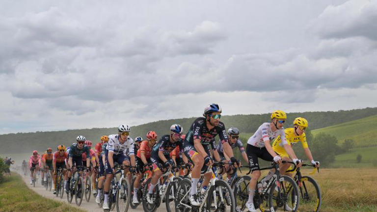 Tour de France 2024 : parcours, horaires, favoris… tout savoir sur la 10e étape (photo)