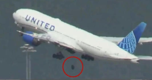 United Airlines flight 1001 losing its wheel. By: YouTube/Eyewitness News ABC7NY