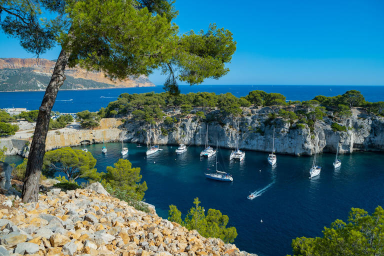 France Has Its Own Fjords, And They’re Turquoise