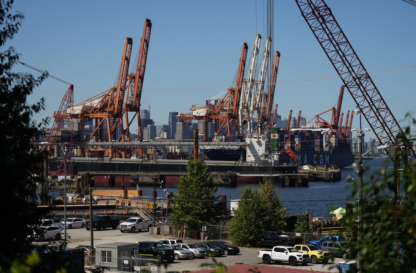 Dispute At B.C. Ports May Reignite Over Employers' Push On Automation ...