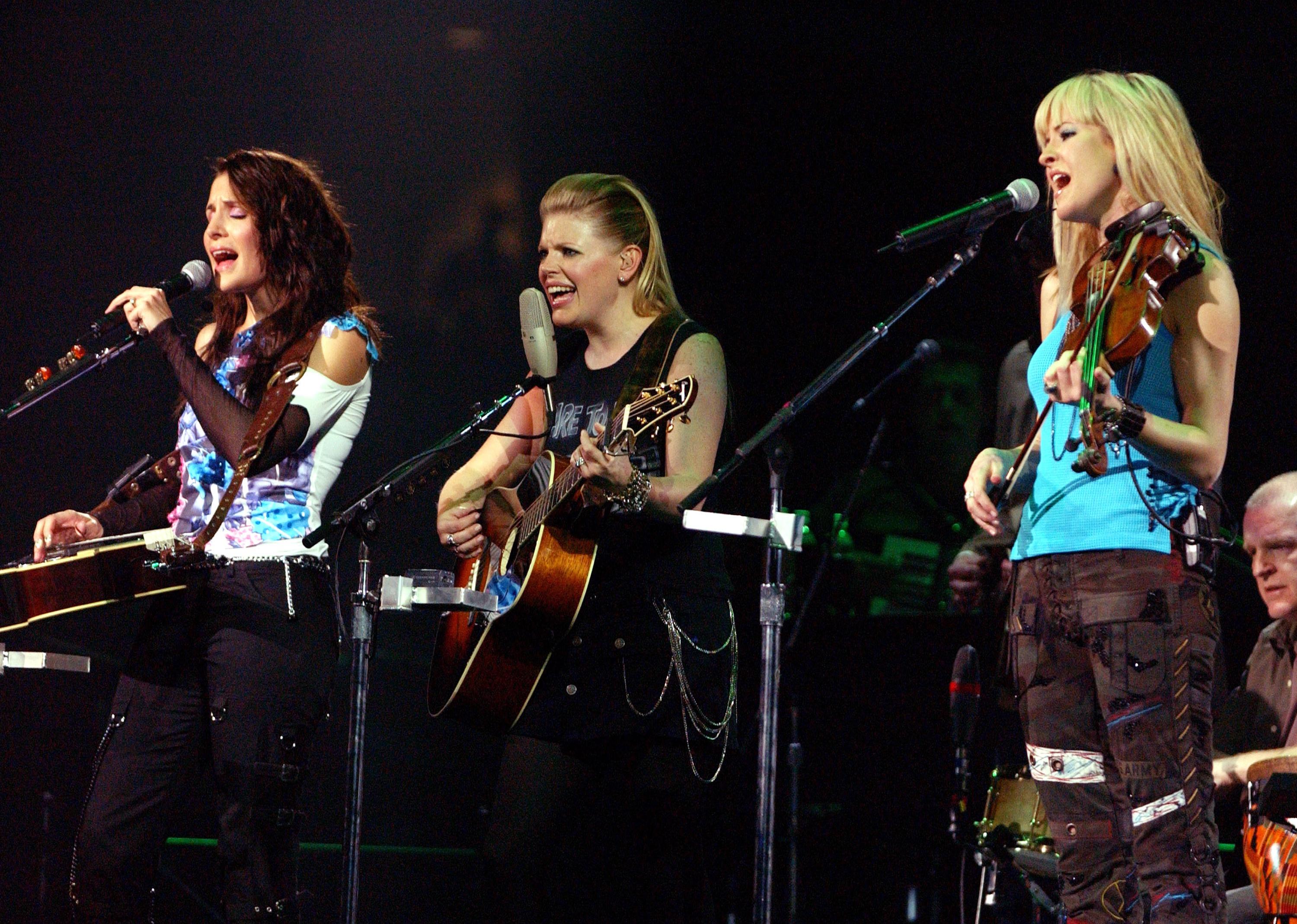 <p>This all-female country band was grappling with the <a href="https://theboot.com/natalie-maines-dixie-chicks-controversy/">backlash to their anti-war comments</a> when they kicked off a 2003 world tour. In spite of the controversy, it was the top-grossing <a href="https://celebrityaccess.com/caarchive/touring-festival-news-dixie-chicks-gross-61-million-on-north-american-tour-ben-jerrys-one-world-heart-festival-canceled-click-on-more-to-view-all-articles/">country tour of the year</a>. Opening acts included Joan Osborne and Michelle Branch, respectively.</p>