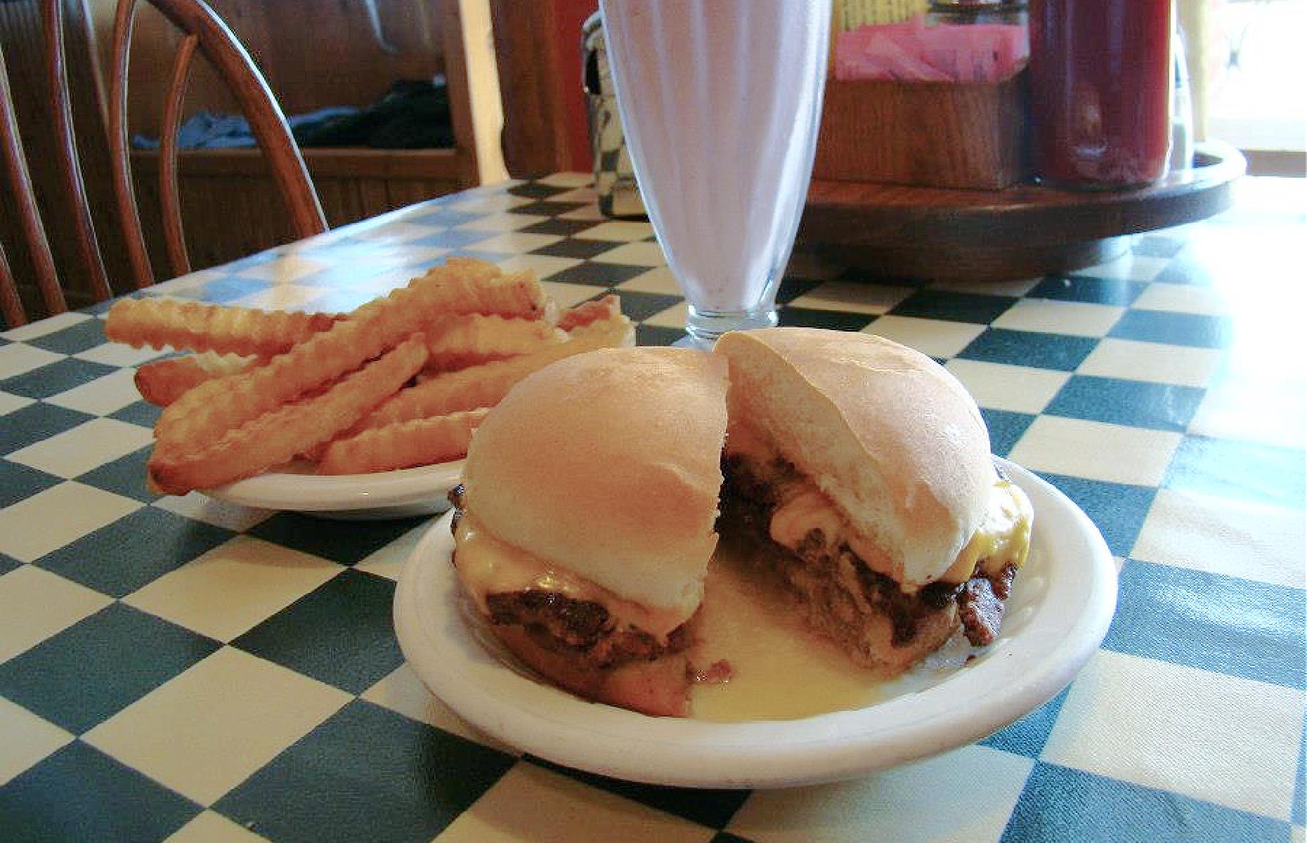 America's 31 Most Historic Burger Joints Where The Recipes Never Change ...