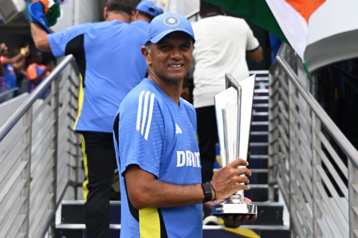 Rahul Dravid Refuses BCCI’s Rs 2.5 Crore Bonus After India’s Win In T20 ...