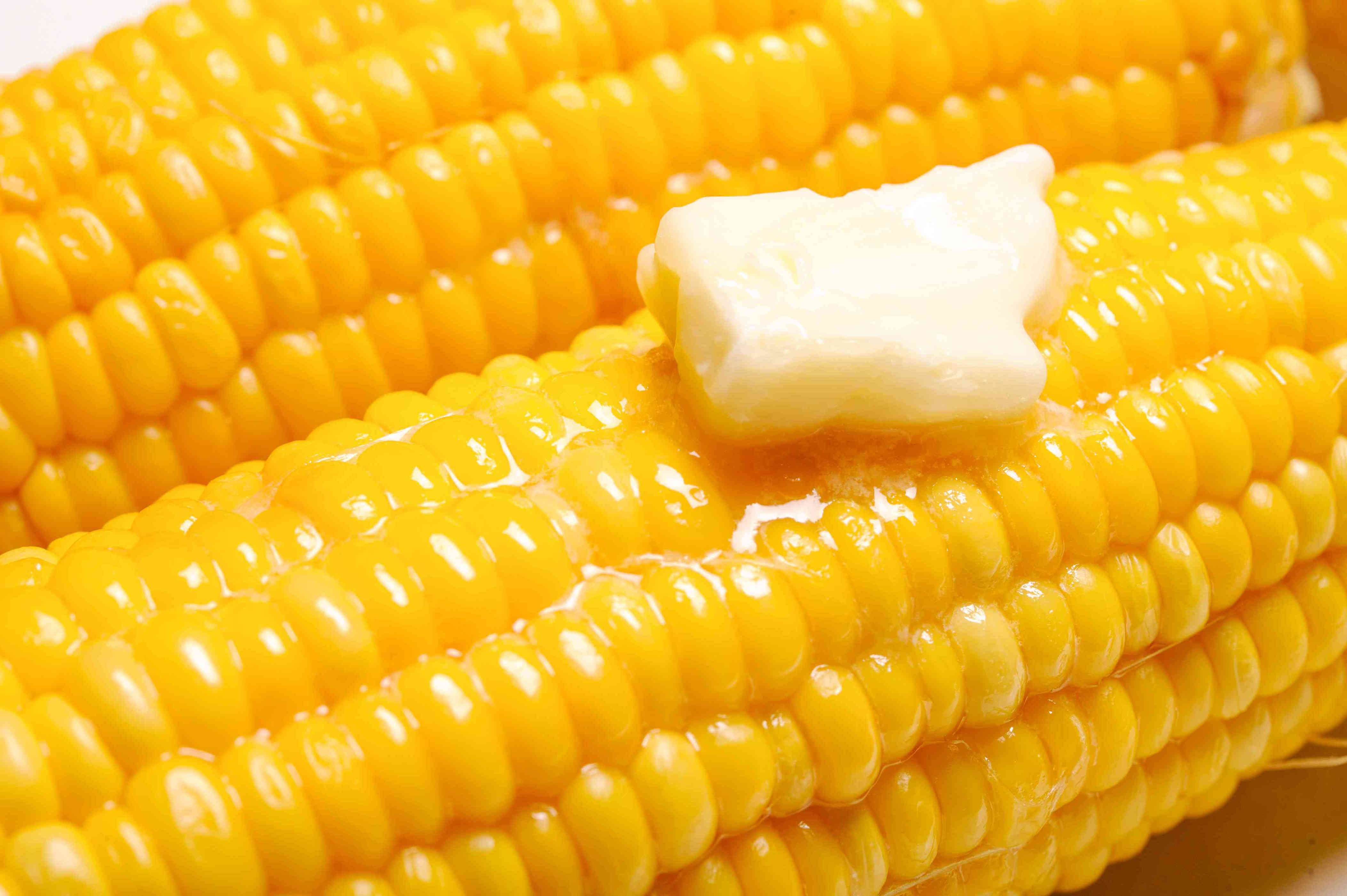 Food editors praise microwave as easiest way to cook corn