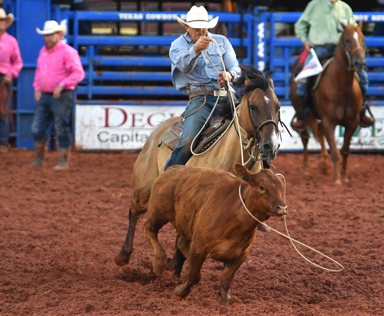 Back To Bucking Annual Cowboy Reunion Is A Texas Style Good Time