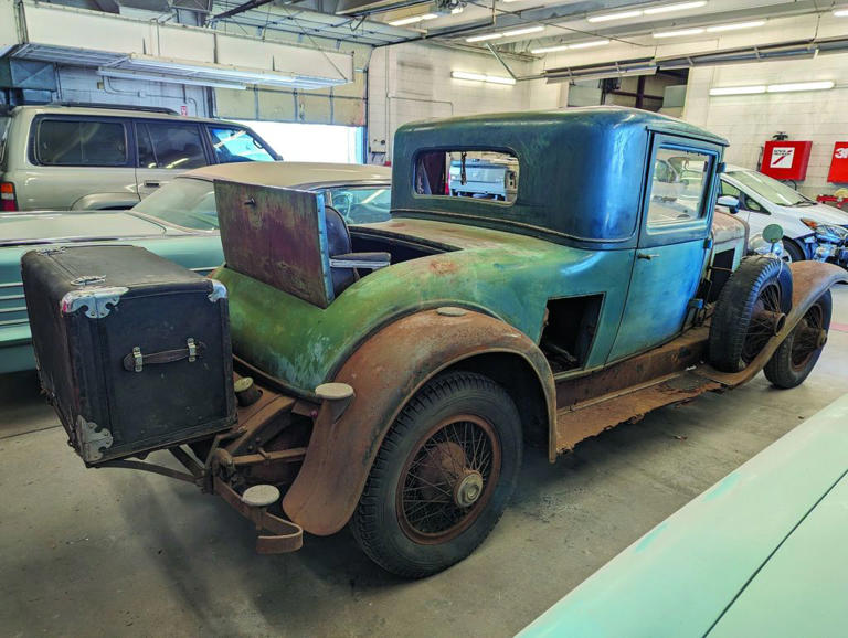 Sealed In A Connecticut Barn For 80 Years, This 1929 La Salle Model ...